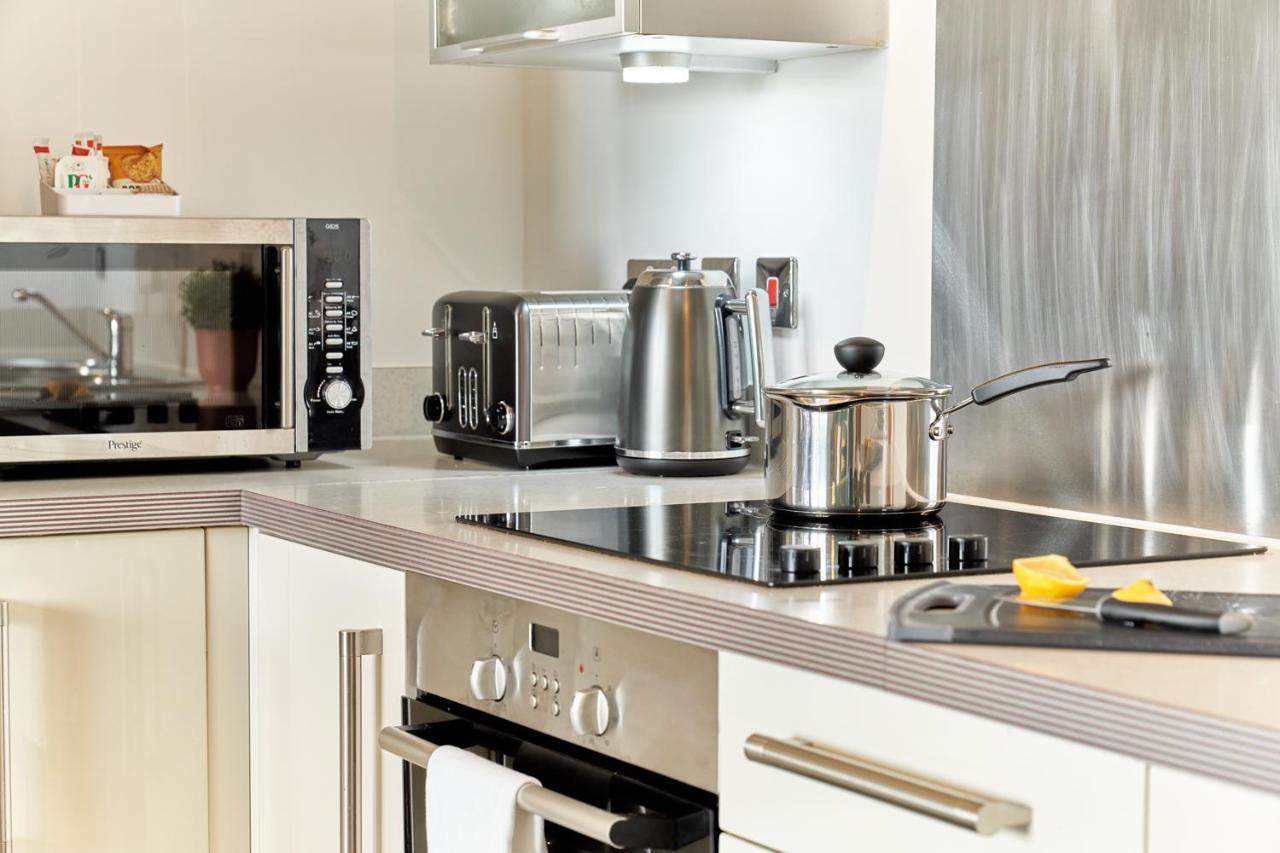Shortstaymk Vizion Apartments, With Free Superfast Wi-Fi, Parking, Sky Sports And Movies Milton Keynes Exteriér fotografie