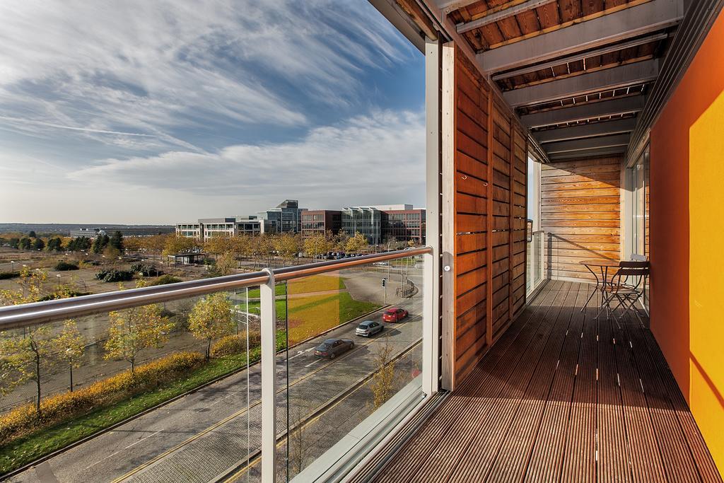 Shortstaymk Vizion Apartments, With Free Superfast Wi-Fi, Parking, Sky Sports And Movies Milton Keynes Pokoj fotografie