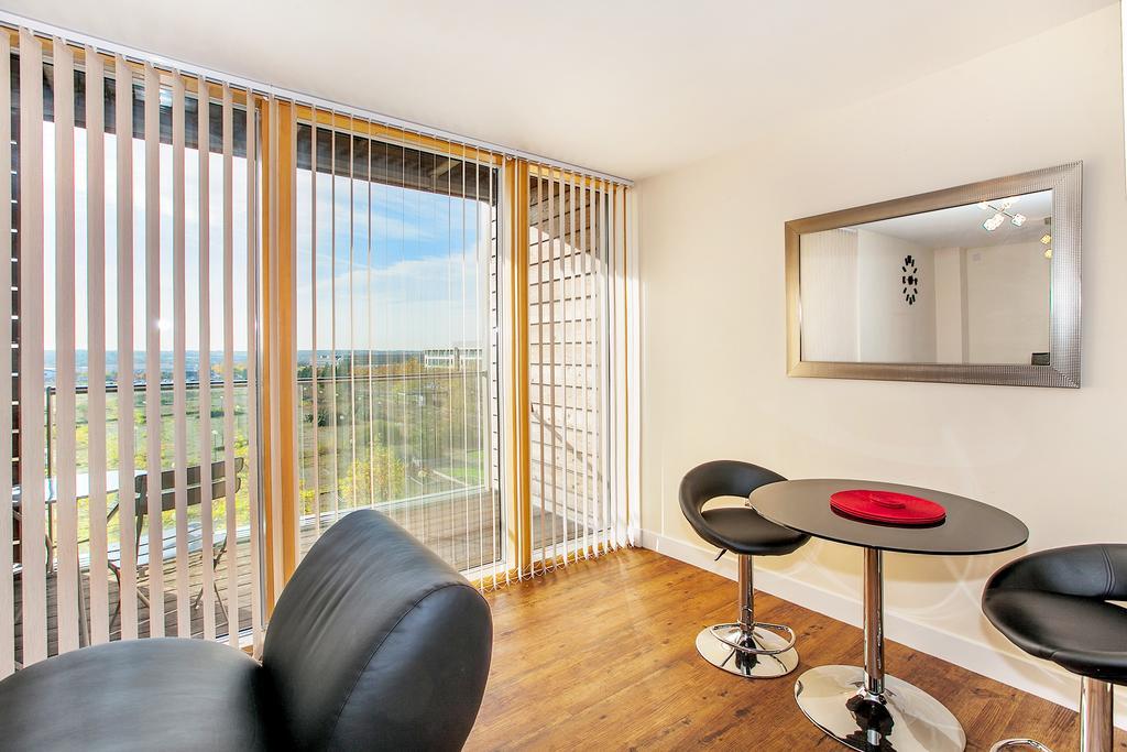 Shortstaymk Vizion Apartments, With Free Superfast Wi-Fi, Parking, Sky Sports And Movies Milton Keynes Exteriér fotografie