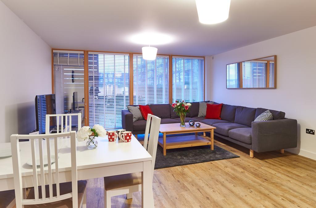 Shortstaymk Vizion Apartments, With Free Superfast Wi-Fi, Parking, Sky Sports And Movies Milton Keynes Exteriér fotografie