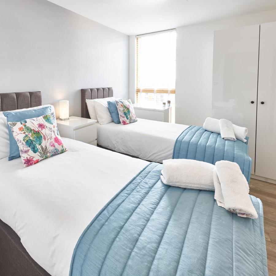 Shortstaymk Vizion Apartments, With Free Superfast Wi-Fi, Parking, Sky Sports And Movies Milton Keynes Exteriér fotografie
